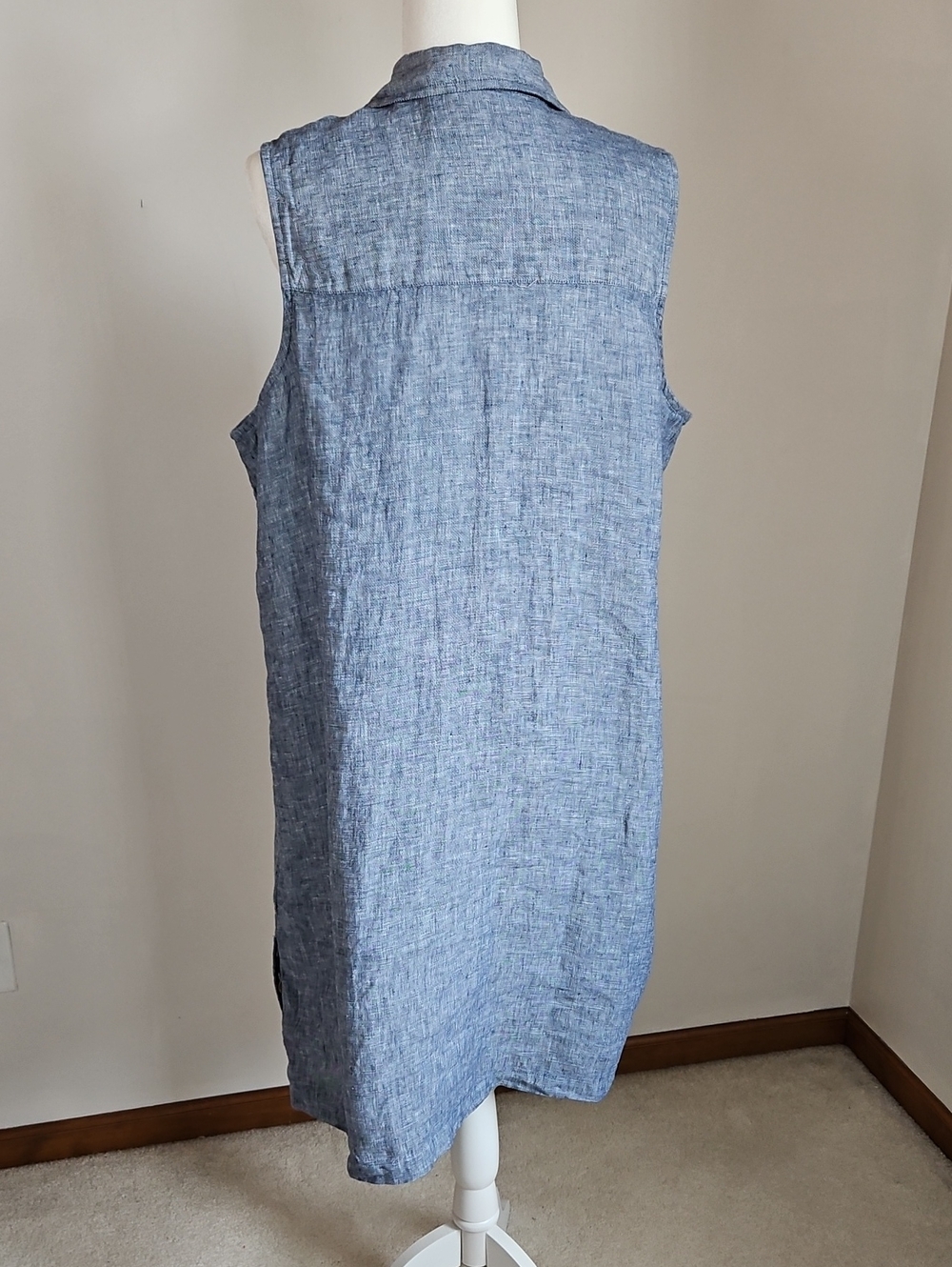 Tahari 1X Linen Sleeveless Chambray V Neck  Dress MOP Side Hem Buttons - Picture 3 of 8